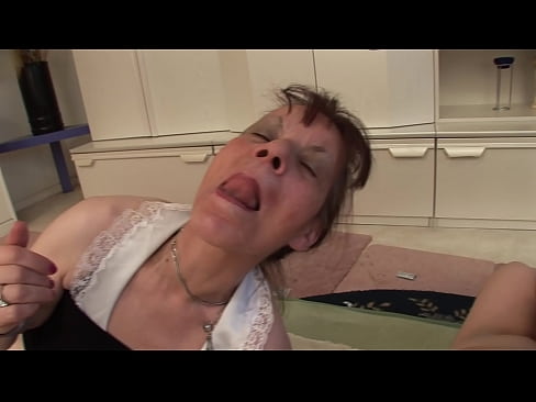 ❤️ Dos abuelas y un abuelo hacen un trío ❤️ Video de porno en es.basseyn-vsem.ru ❌️
